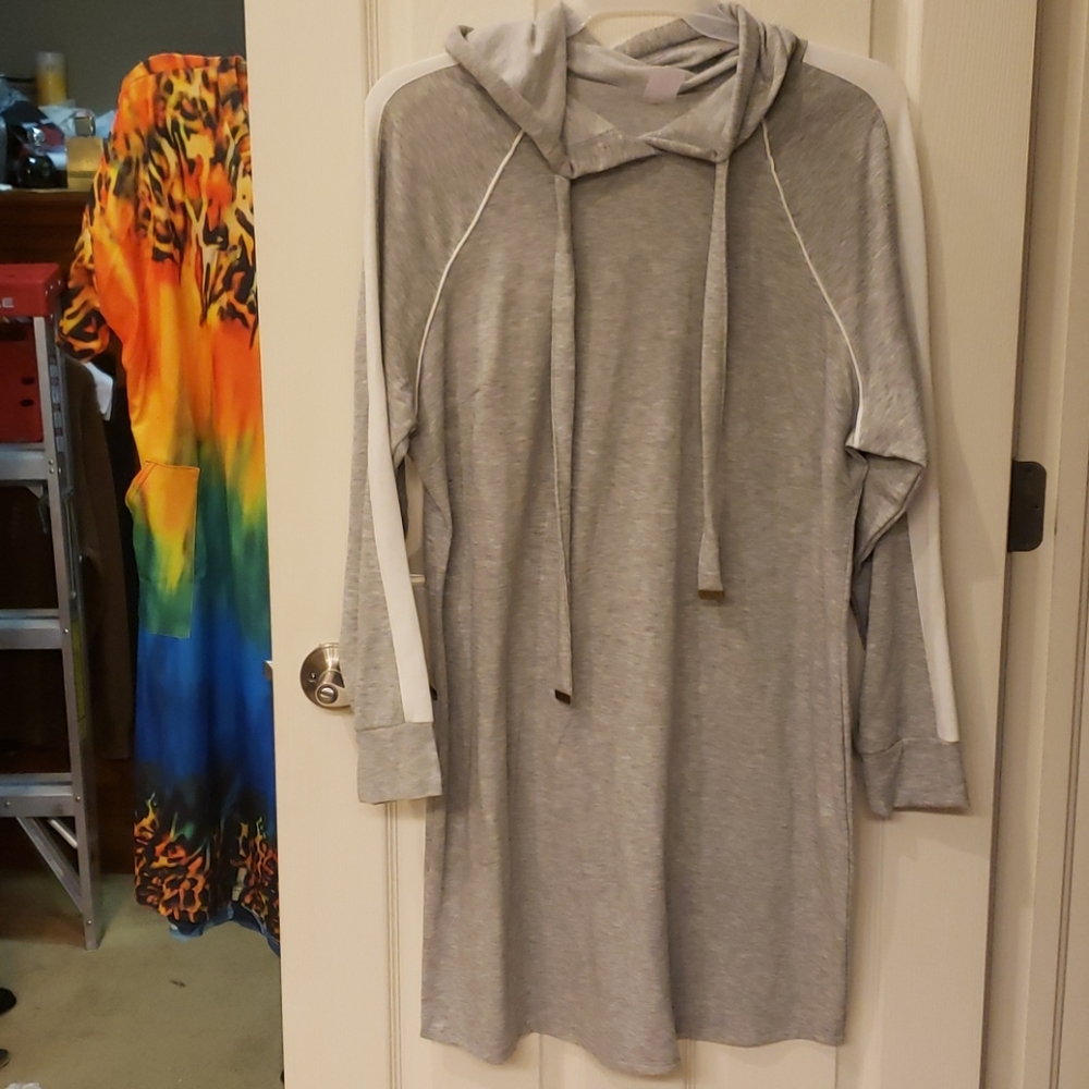 NWOT Gray & White Longsleeve Hoodie Dress
